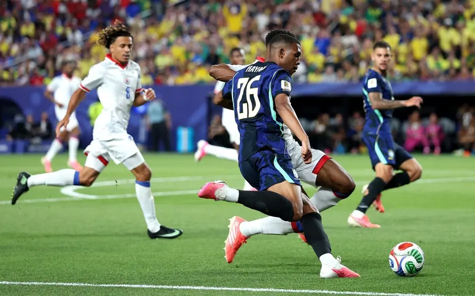 Veja o favorito para substituir Raphinha na seleção, hoje, contra a Escócia
