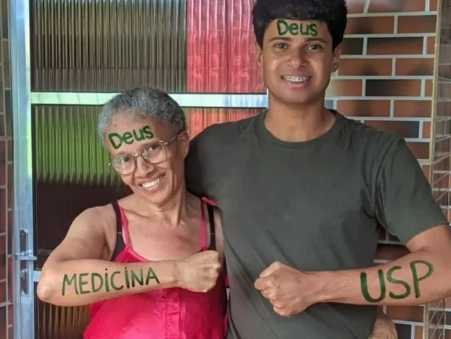 Baiano aprovado em 1º lugar em Medicina na USP está na UTI