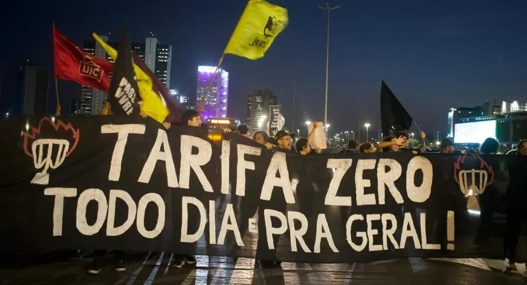 Câmara do Rio cria frente pela tarifa zero no Enem