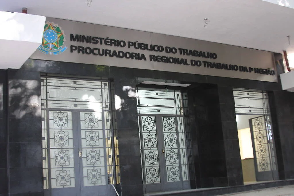 Doméstica é resgatada de casa no RJ após 52 anos sem salário
