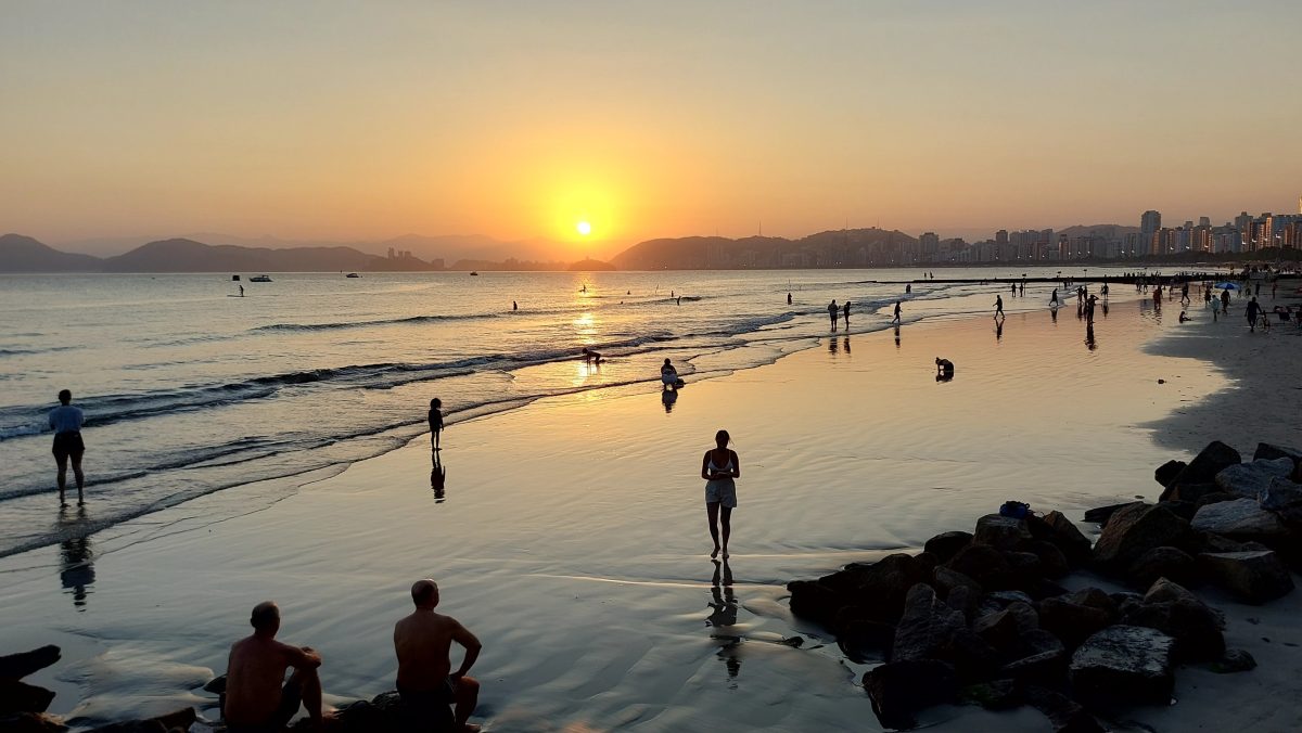 Fim de semana tem temperatura acima da média de julho no litoral de SP