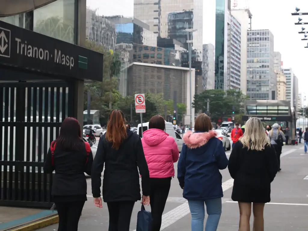 Frio avança no Centro-Sul e chuva fica restrita ao litoral e à Região Norte