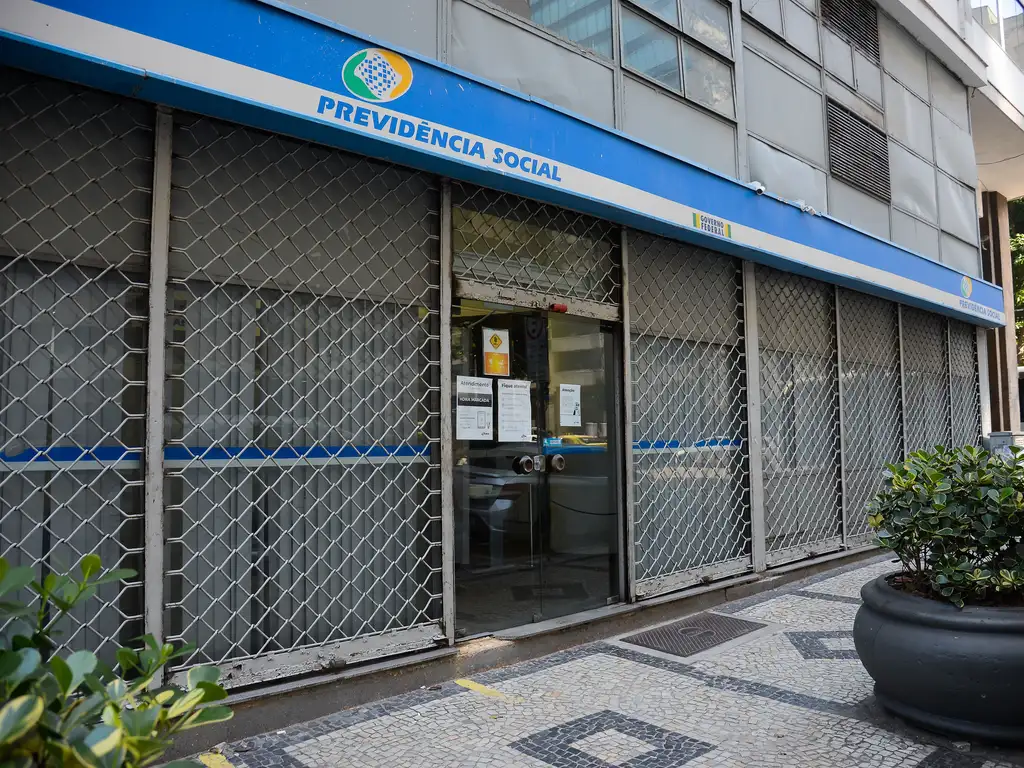 Governo quer adotar regra para mudar teto de juros do consignado do INSS