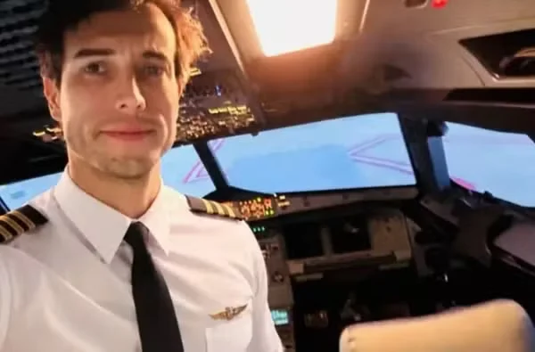 Instrutor de voo se joga de avião em pleno ar e diz à aluna: ‘Você sabe o que fazer’