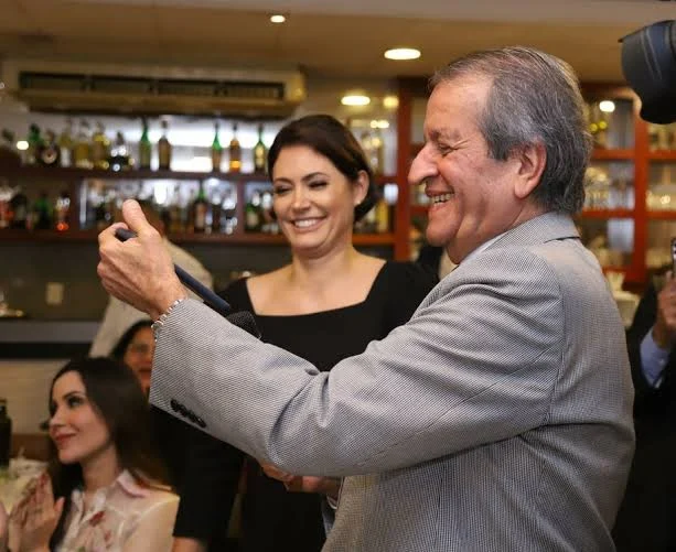 ‘Mulher arruma enguiço’ diz Valdemar sobre cargo de Michelle