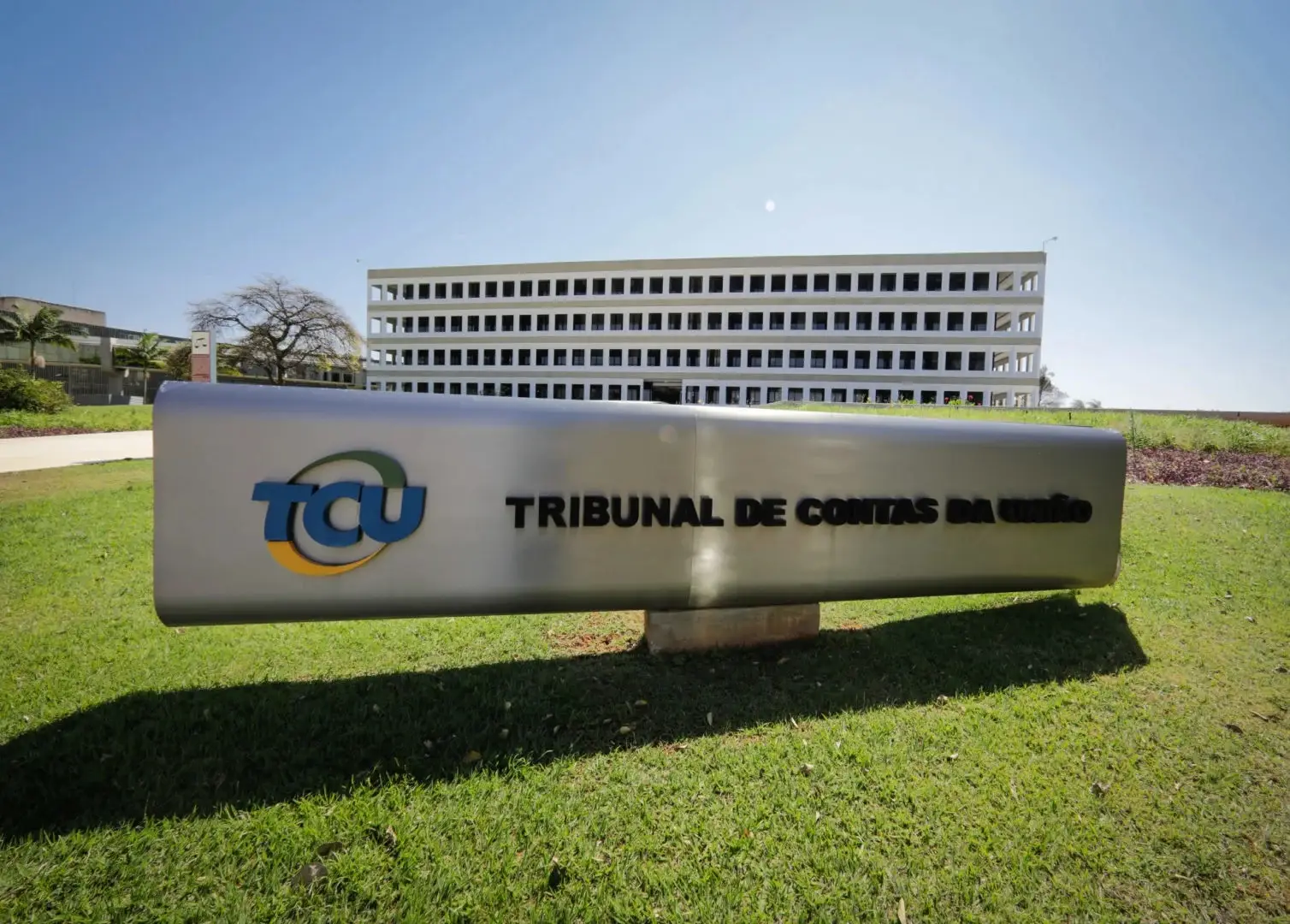 TCU acha irregularidades em 82% das emendas Pix fiscalizadas