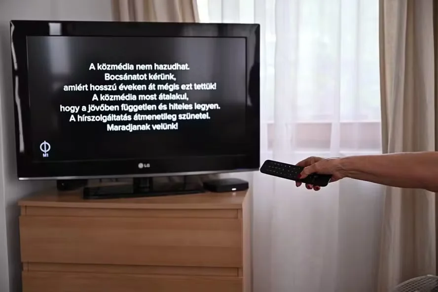 TV da Hungria pede desculpa pelas mentiras