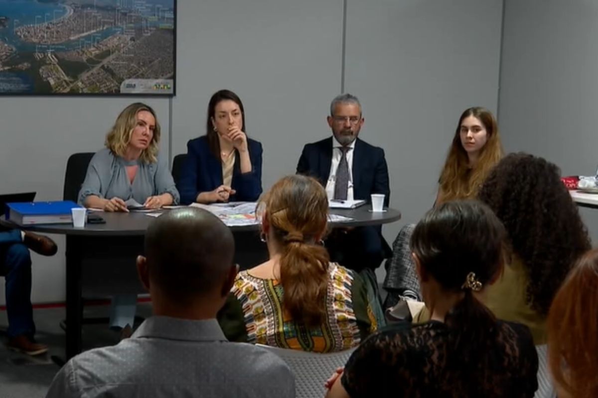 Túnel Santos-Guarujá: comissão acompanha desapropriações
